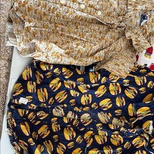 Toddler Pair of Button Down Shirts Cars and Hamburgers Size 4-5